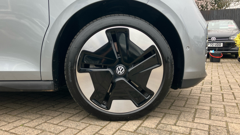 Volkswagen ID. Buzz 210kW Style Pro 86kWh 5dr LWB Auto [7 Seat] Electric Estate